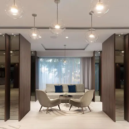 מלון Radisson Blu Hotel, 5*